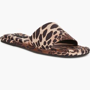 NATORI Slide Sandal. Ladies Size 6M leopard satin